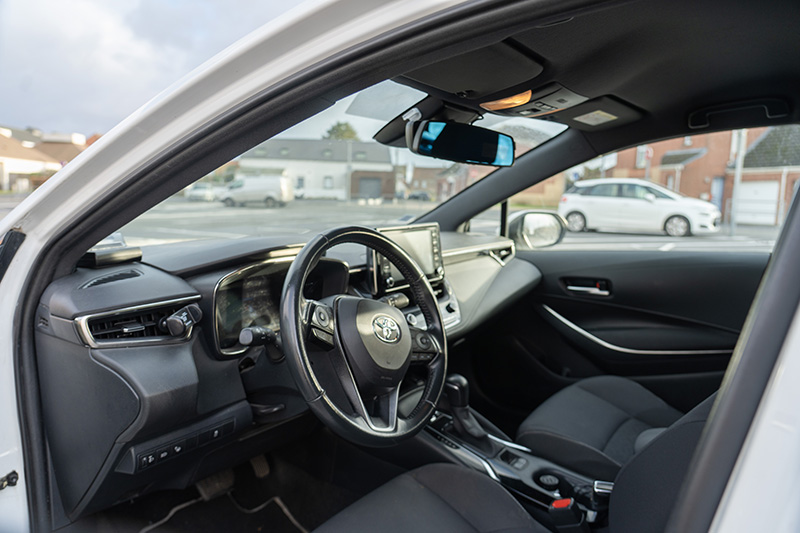 location-toyota-corolla-break-05